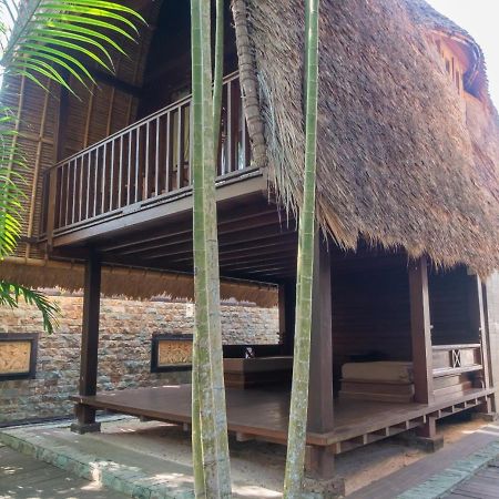 The Nichos Bungalows And Villas Nusa Lembongan Exterior photo