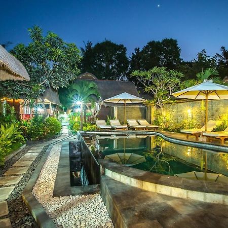 The Nichos Bungalows And Villas Nusa Lembongan Exterior photo