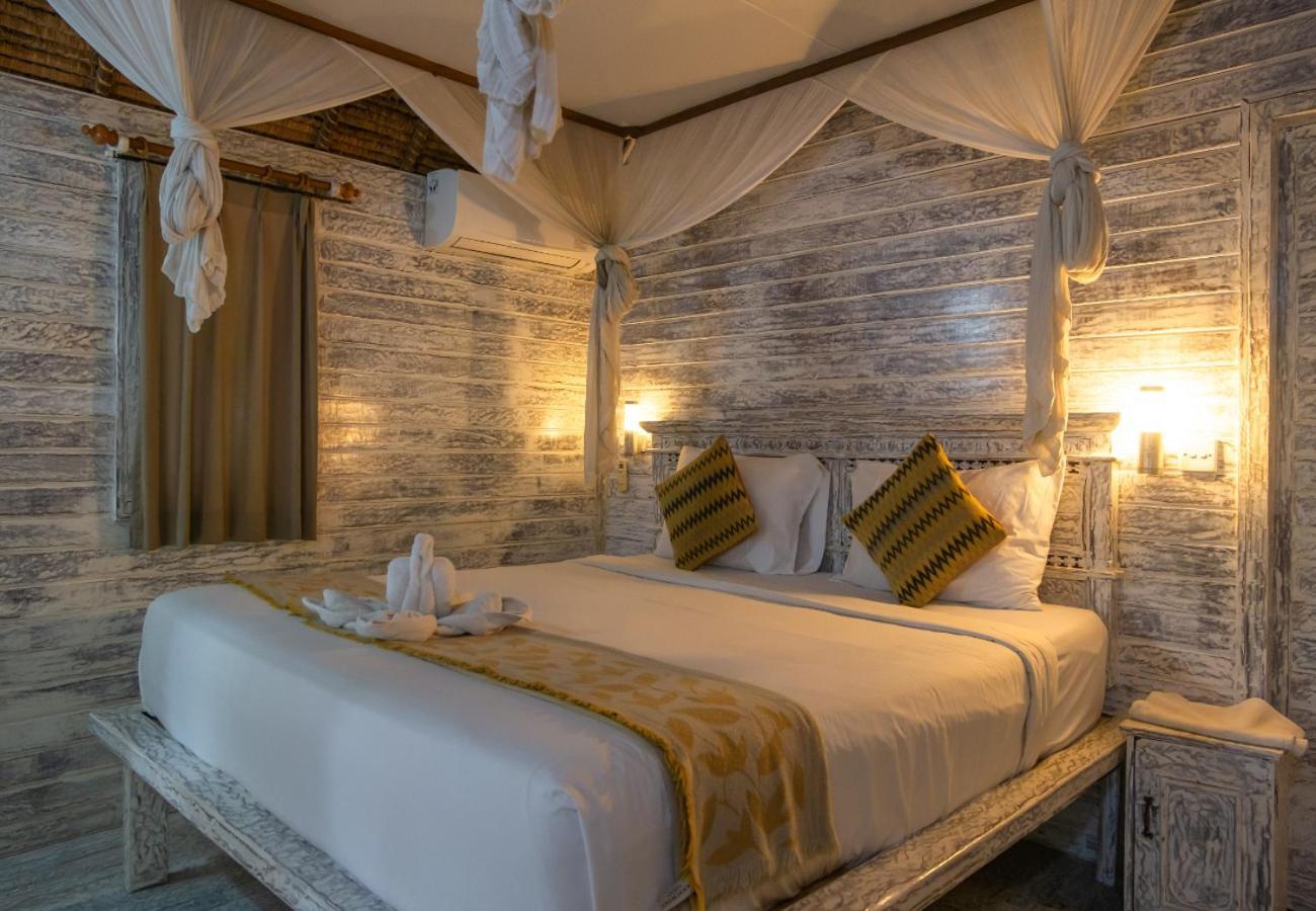 The Nichos Bungalows And Villas Nusa Lembongan Exterior photo