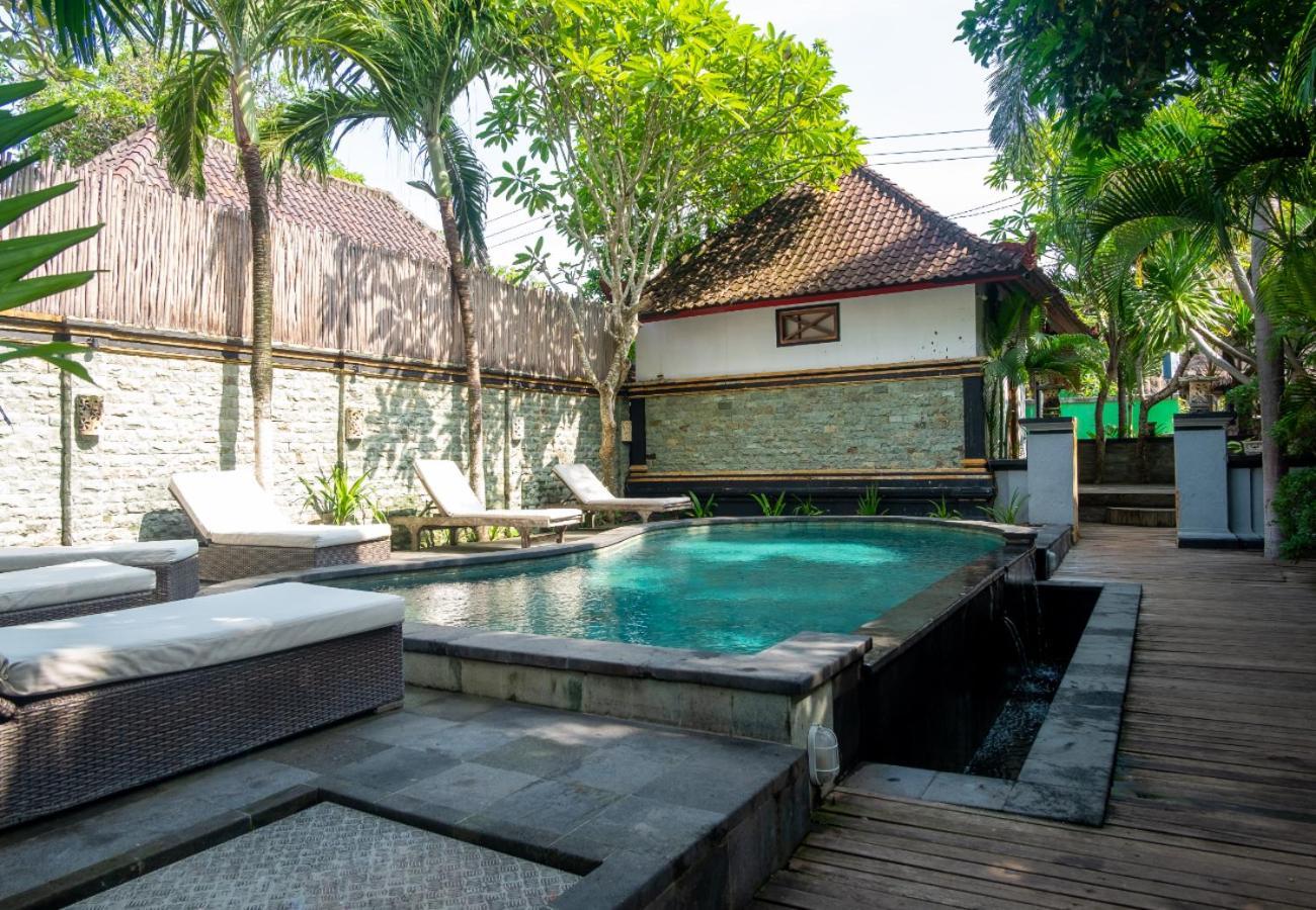 The Nichos Bungalows And Villas Nusa Lembongan Exterior photo