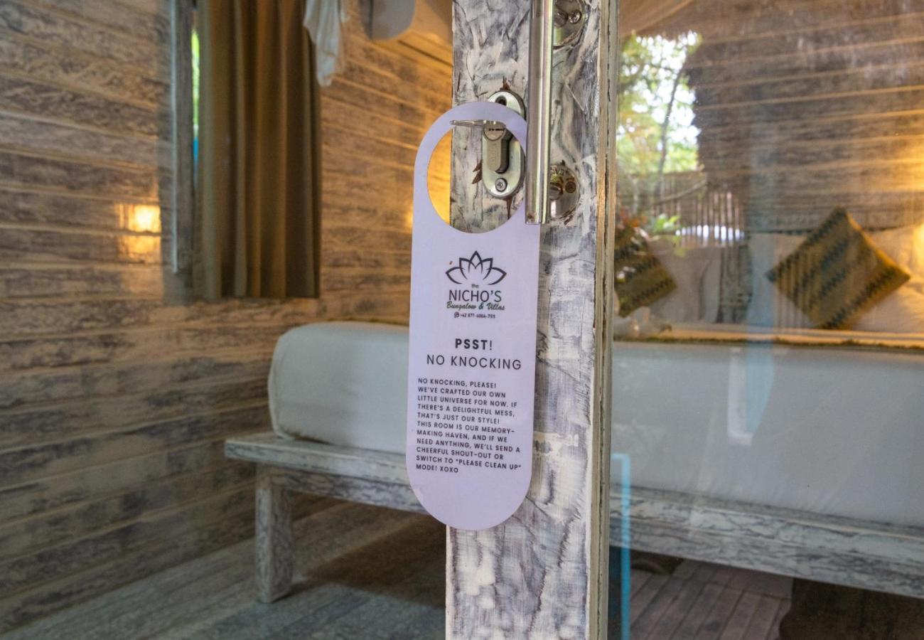 The Nichos Bungalows And Villas Nusa Lembongan Exterior photo