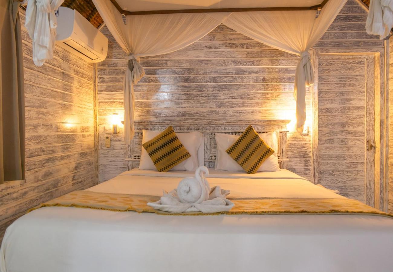 The Nichos Bungalows And Villas Nusa Lembongan Exterior photo