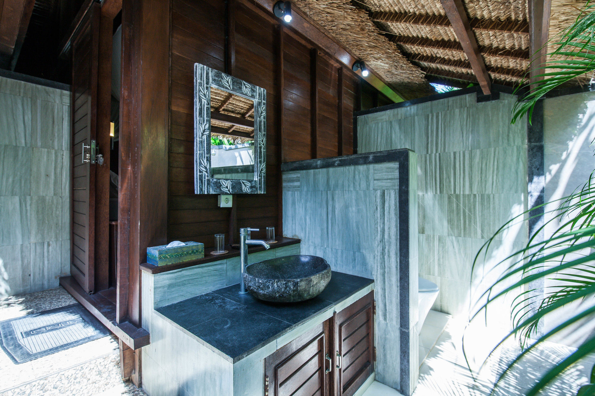 The Nichos Bungalows And Villas Nusa Lembongan Exterior photo